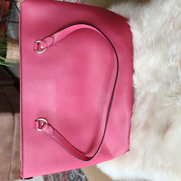 Beautiful NWOT Coach Hot Pink Saffiano Leather Shoulder Tote Bag 🩷🎁💖 - Picture 8 of 15